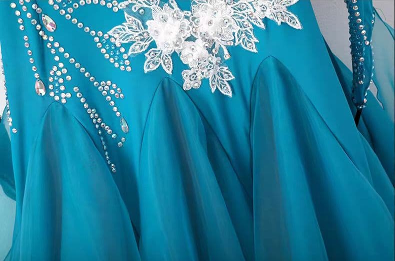 華やか✭ロング花柄ドレス★ダンス映え魅力✭エレガントシーンに最適