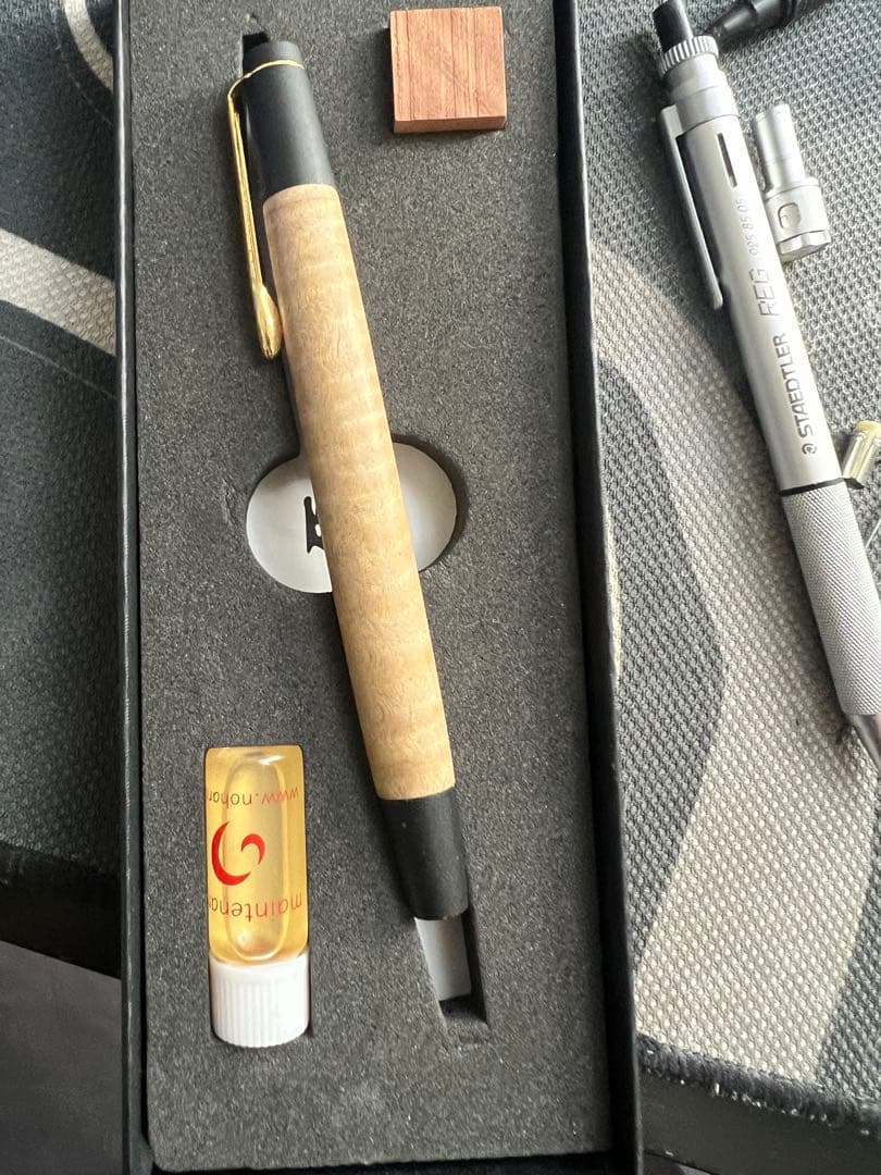 野原工芸　　0.5 外側　栃縮杢　シャープペンシル