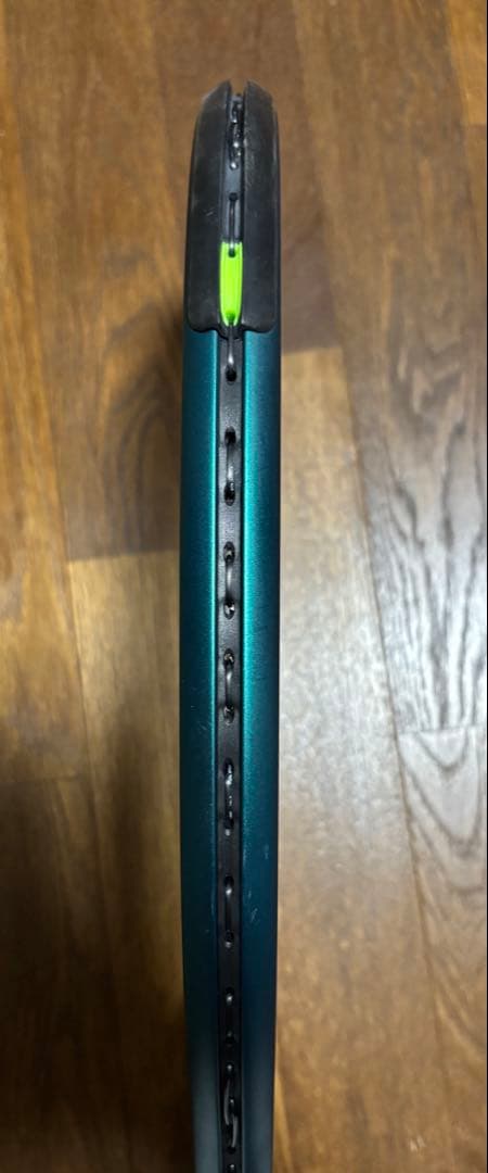 ブレード100L V9 16x20 テニスラケット