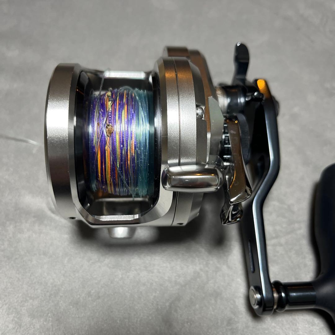 美品　SHIMANO OCEA JIGGER F CUSTOM 2000NRHG