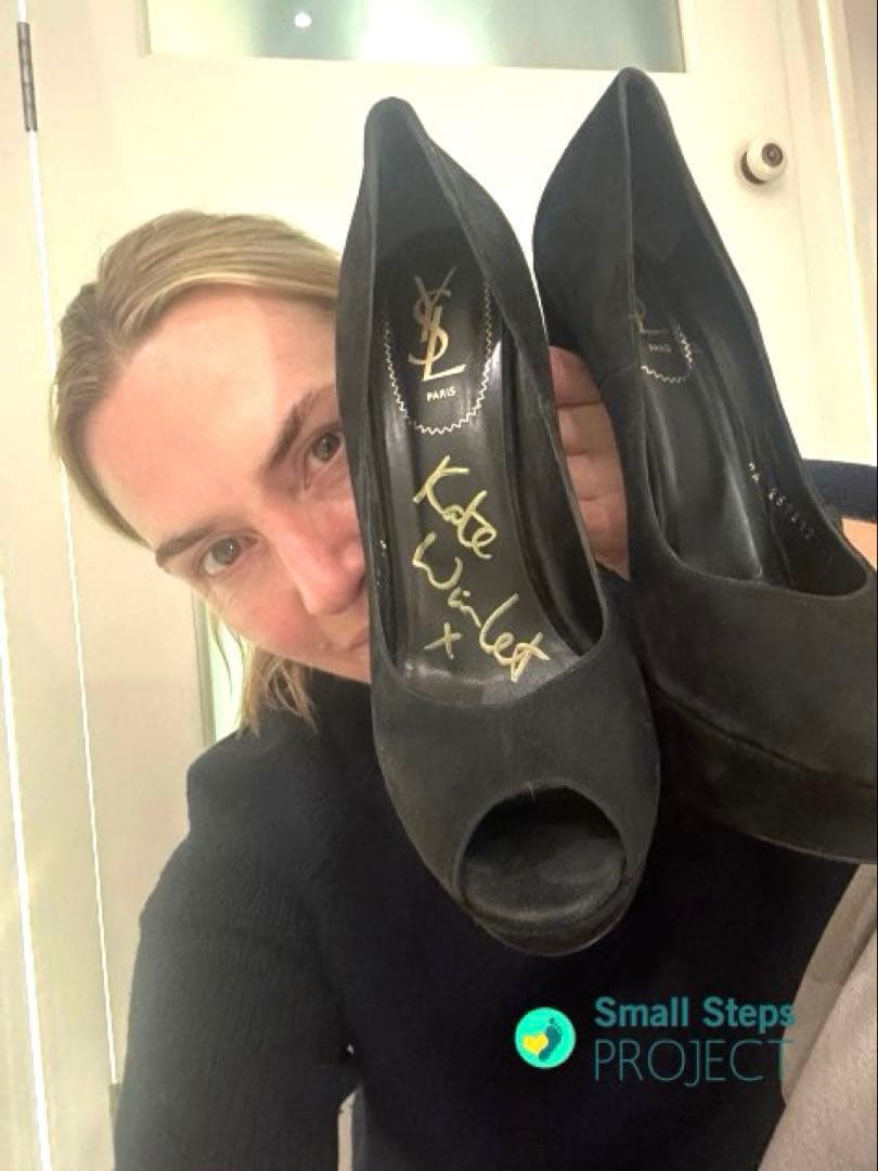 ★超貴重★ ケイト・ウィンスレット　直筆サイン入り　プライベート実使用ヒール