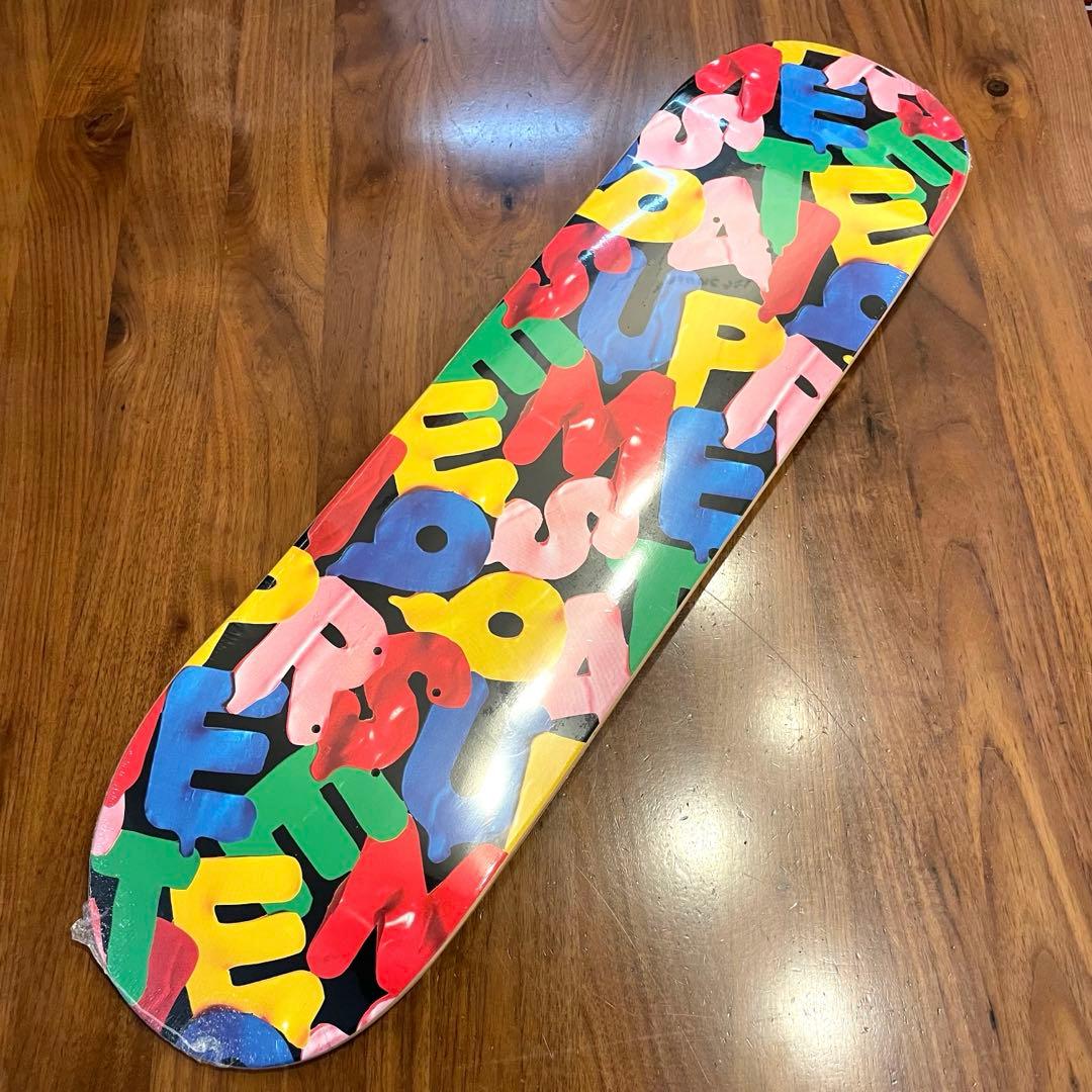 supreme シュプリーム　スケボー　スケボーデッキ　8.25 新品未使用