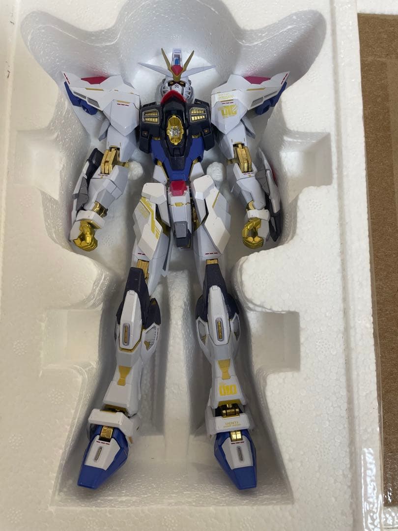 メタルビルド　ストライクフリーダム2024 中古品　送料込み