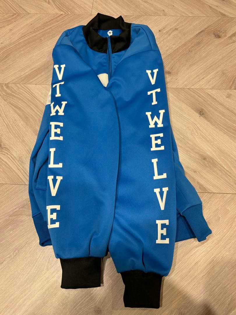 【美品】V12 冬用アウター Mサイズ ゴルフウェア