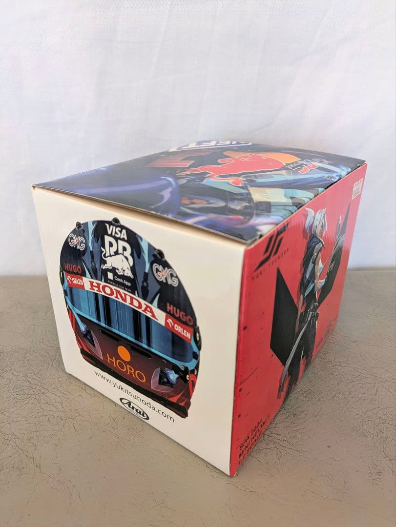 角田裕毅　ヘルメット1/2　サイン入　F1　レーシングブルズHONDA　おまけ付