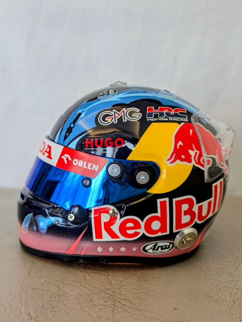 角田裕毅　ヘルメット1/2　サイン入　F1　レーシングブルズHONDA　おまけ付