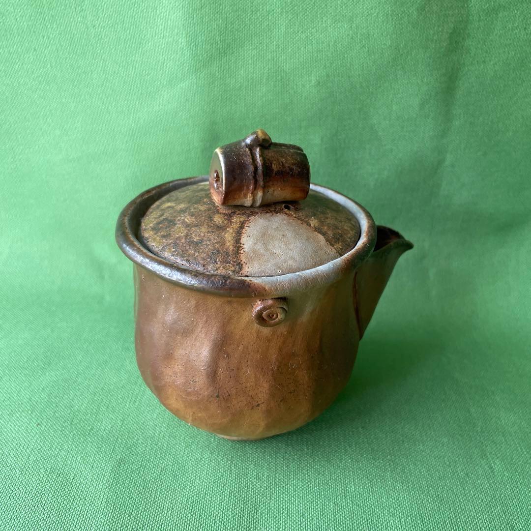 備前焼 手びねり宝瓶 竹摘み 胡麻