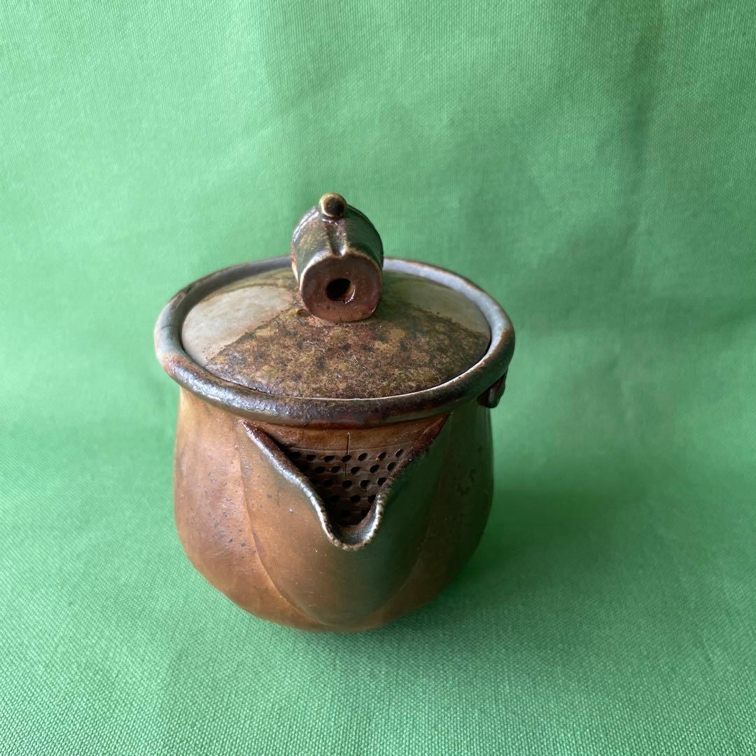 備前焼 手びねり宝瓶 竹摘み 胡麻