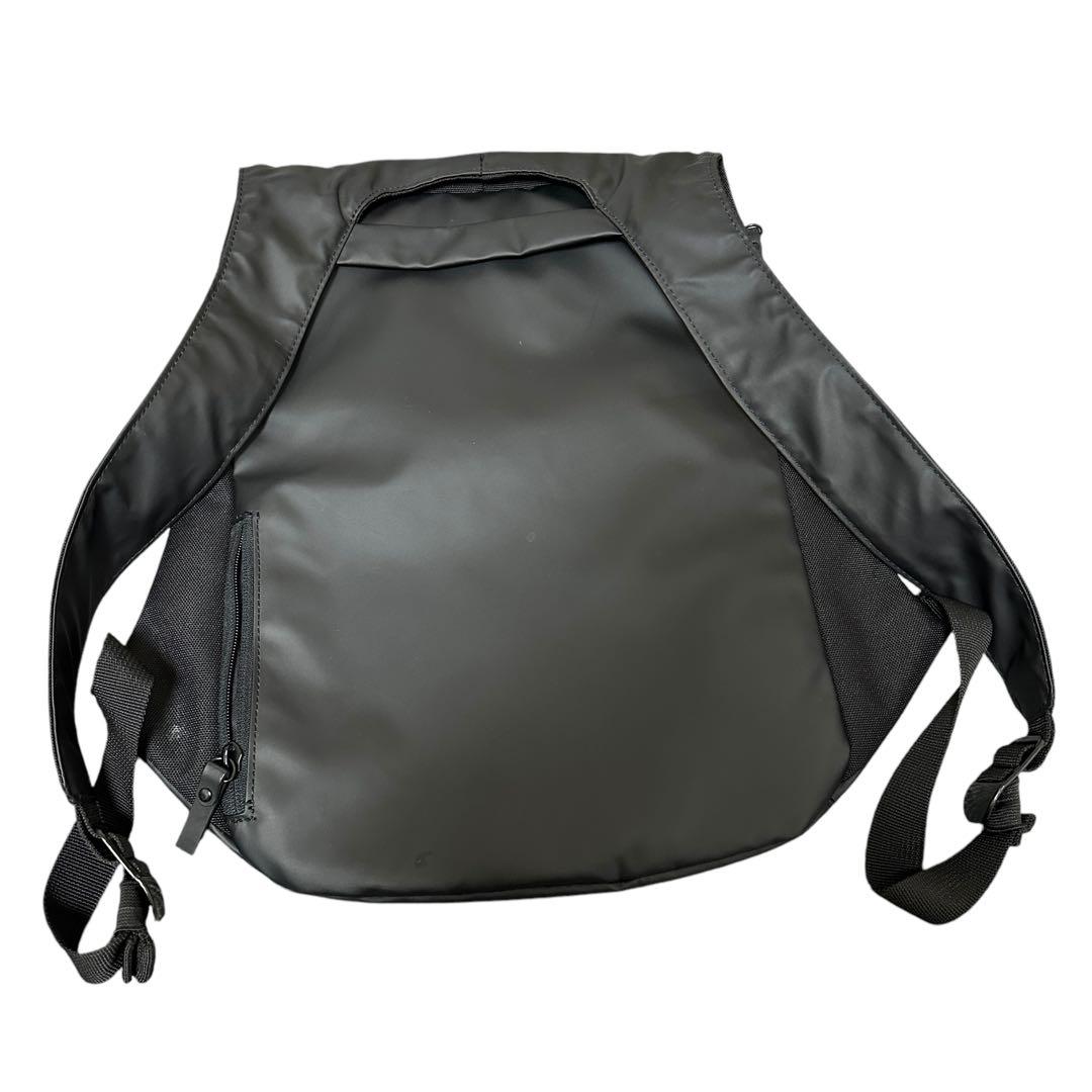 less is 薄いリュック【ミニマリストしぶ制作】