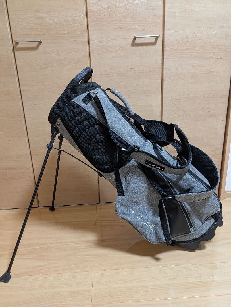【TRAVISMATHEW/トラビスマシュー】スタンドキャディバック　グレー