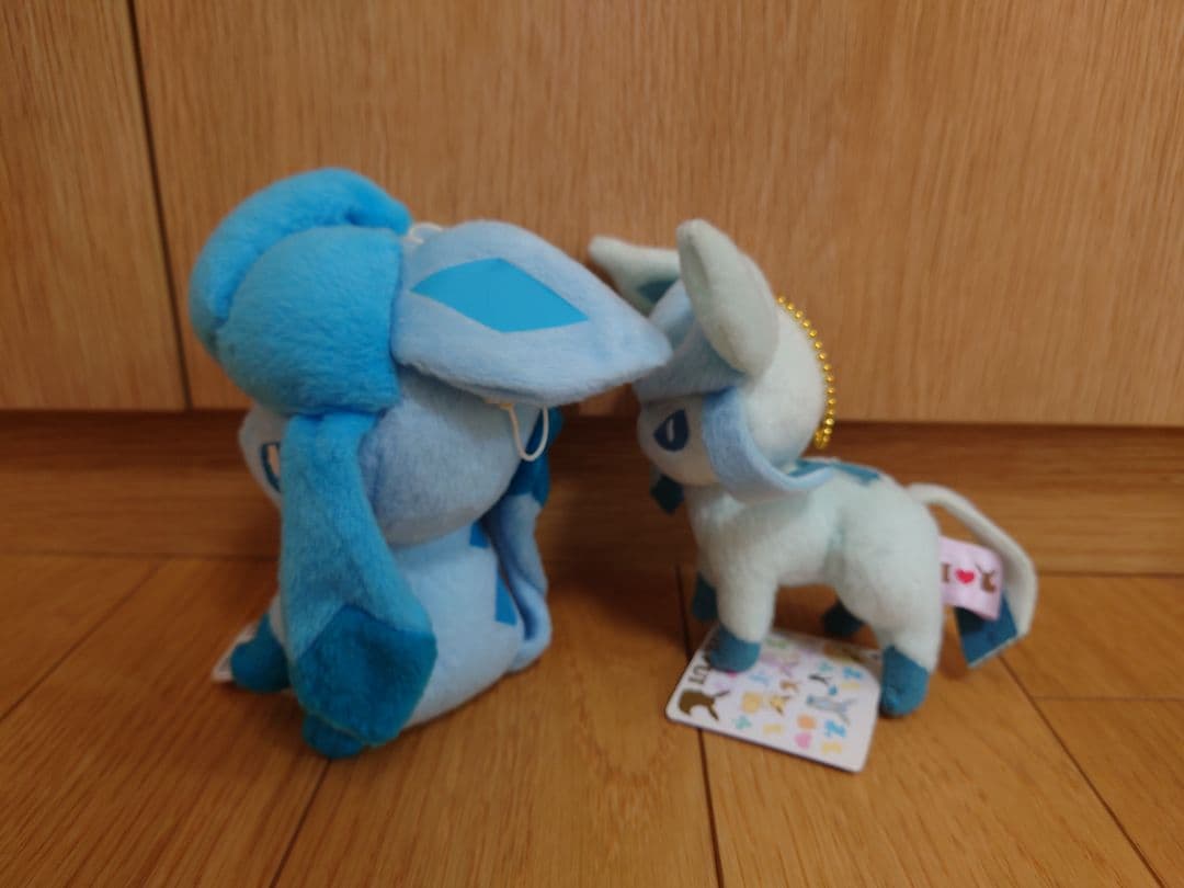 ポケモン　グレイシア　ぬいぐるみ