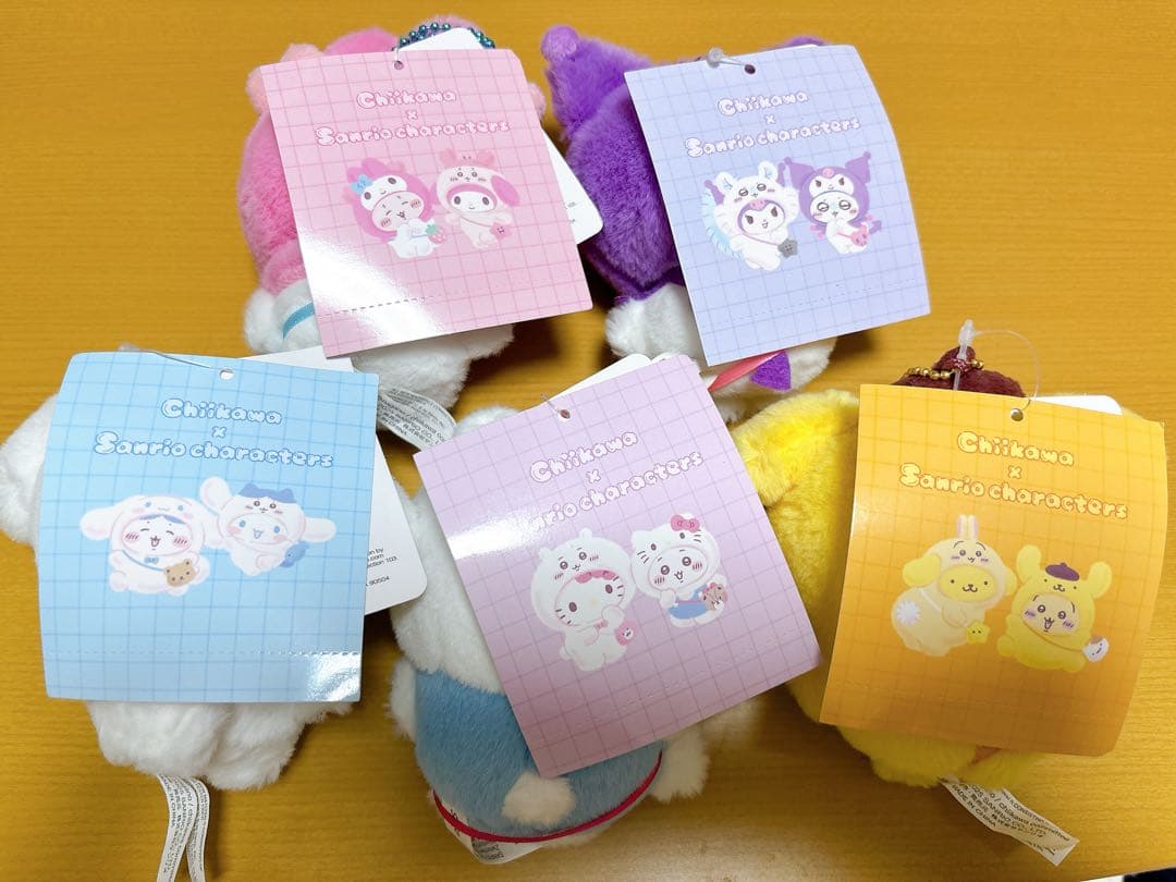 サンリオ ちいかわコラボ マスコットホルダー ハチワレ うさぎ モモンガ 古本屋
