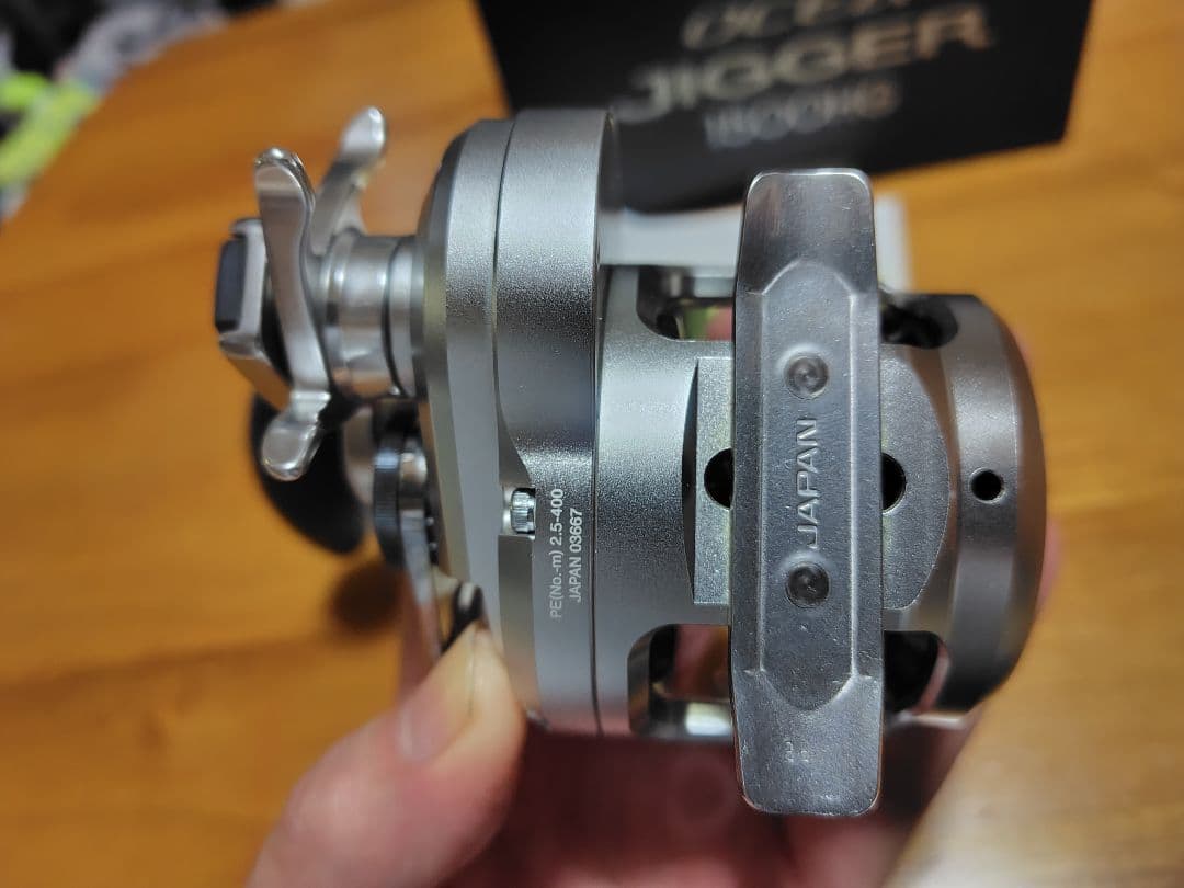 超美品 シマノ 17オシアジガー1500HG フォールレバー仕様