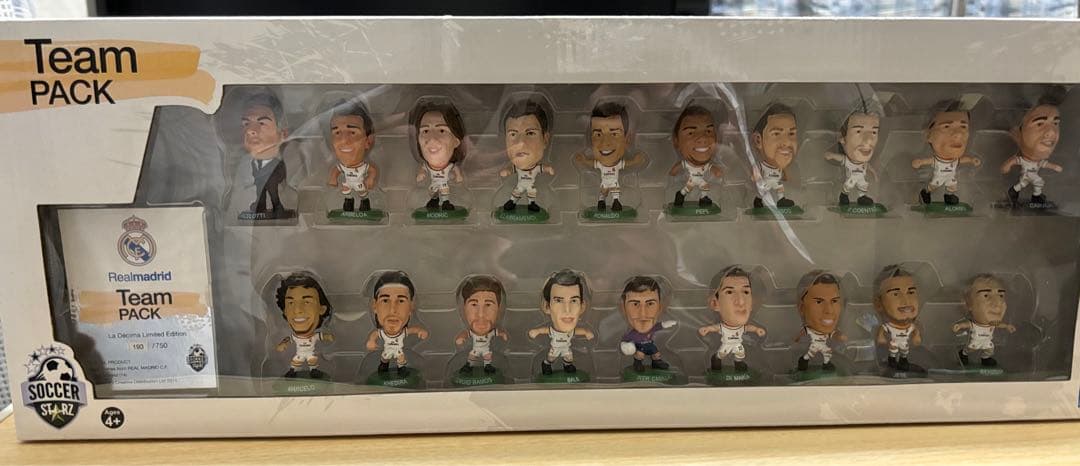 デシマ記念 世界750限定生産 サッカースターズ　レアルチームパック