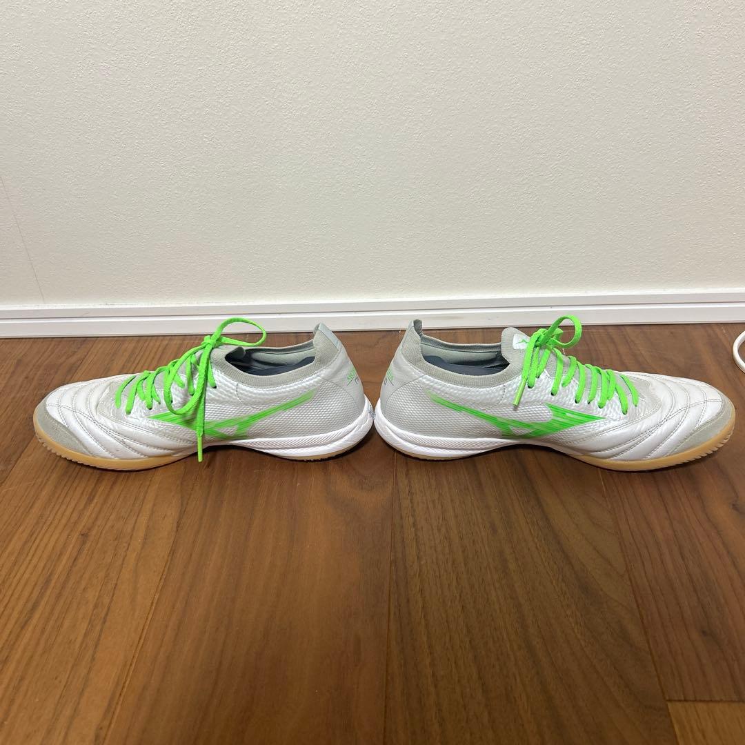 ミズノ　MORELLA β フットサルシューズ　25.0