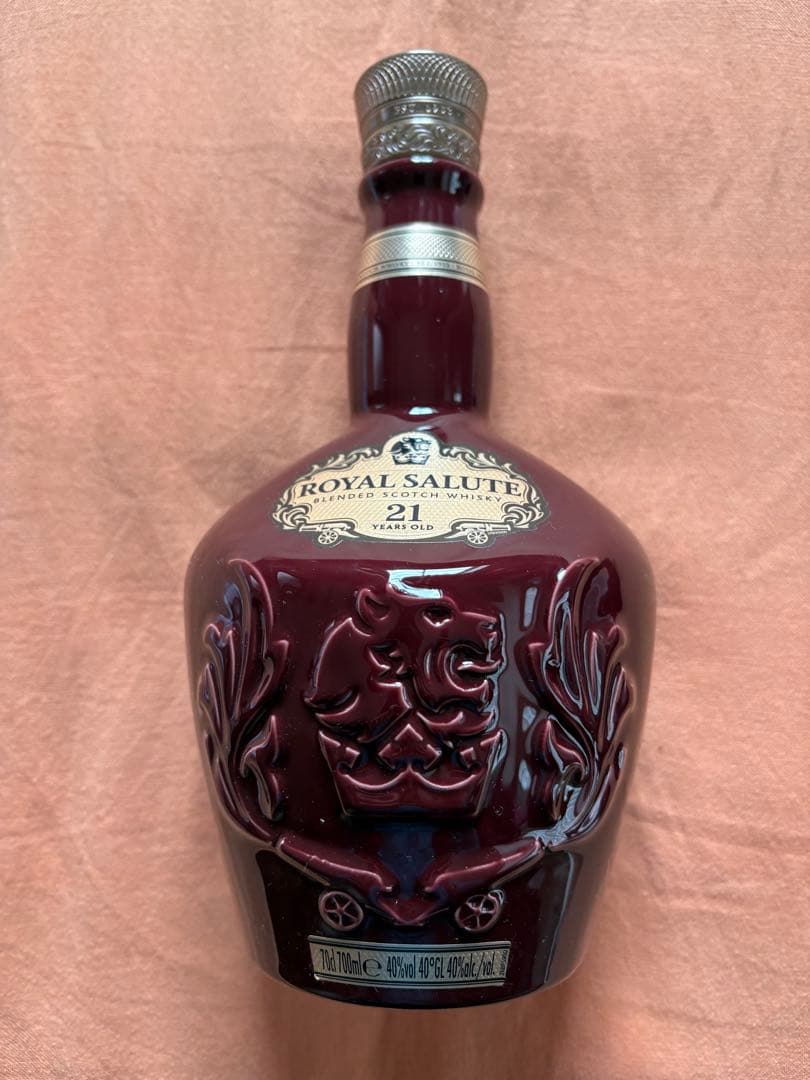 ▪️山崎 18年 シングルモルト ▪️ロイヤルサルート 700ml空瓶各１本 計２本