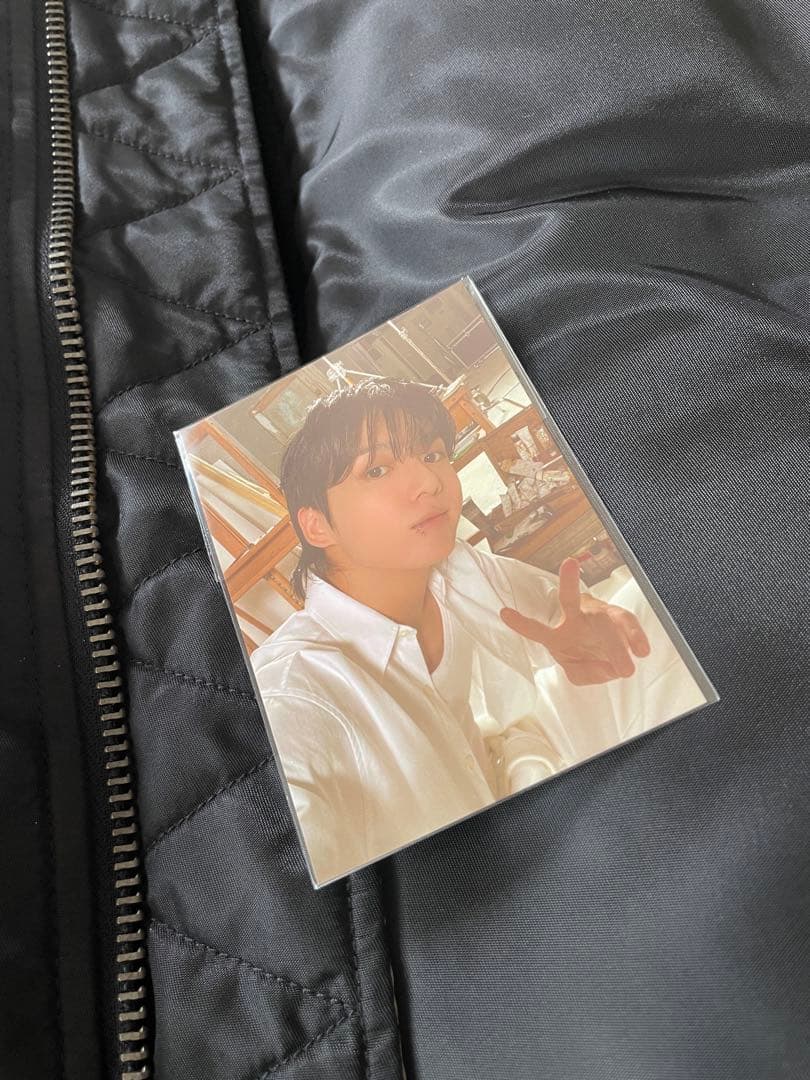 トレカ付き　　GOLDEN BTSジョングク　BOMBER JACKET
