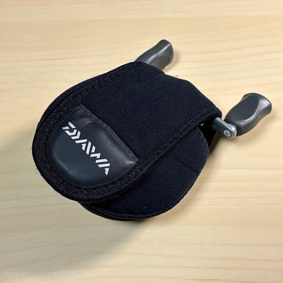 ダイワDaiwa TD-Z103P 右ハンドル　ローギア　　リールカバー付