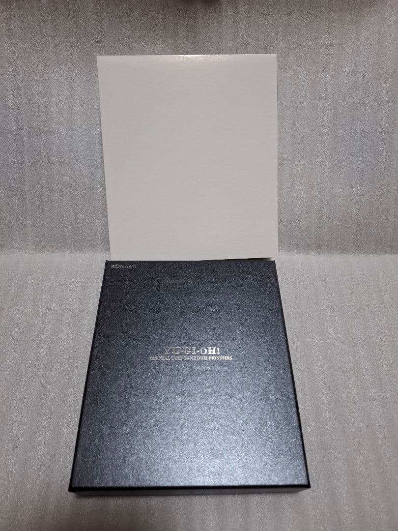 遊戯王デュエルモンスターズ　ブラック·マジシャンスペシャルカード（ステンレス製）