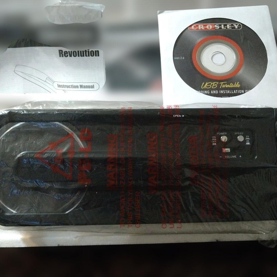 新品、携帯Crosley Revolution ポータブルUSBターンテーブル