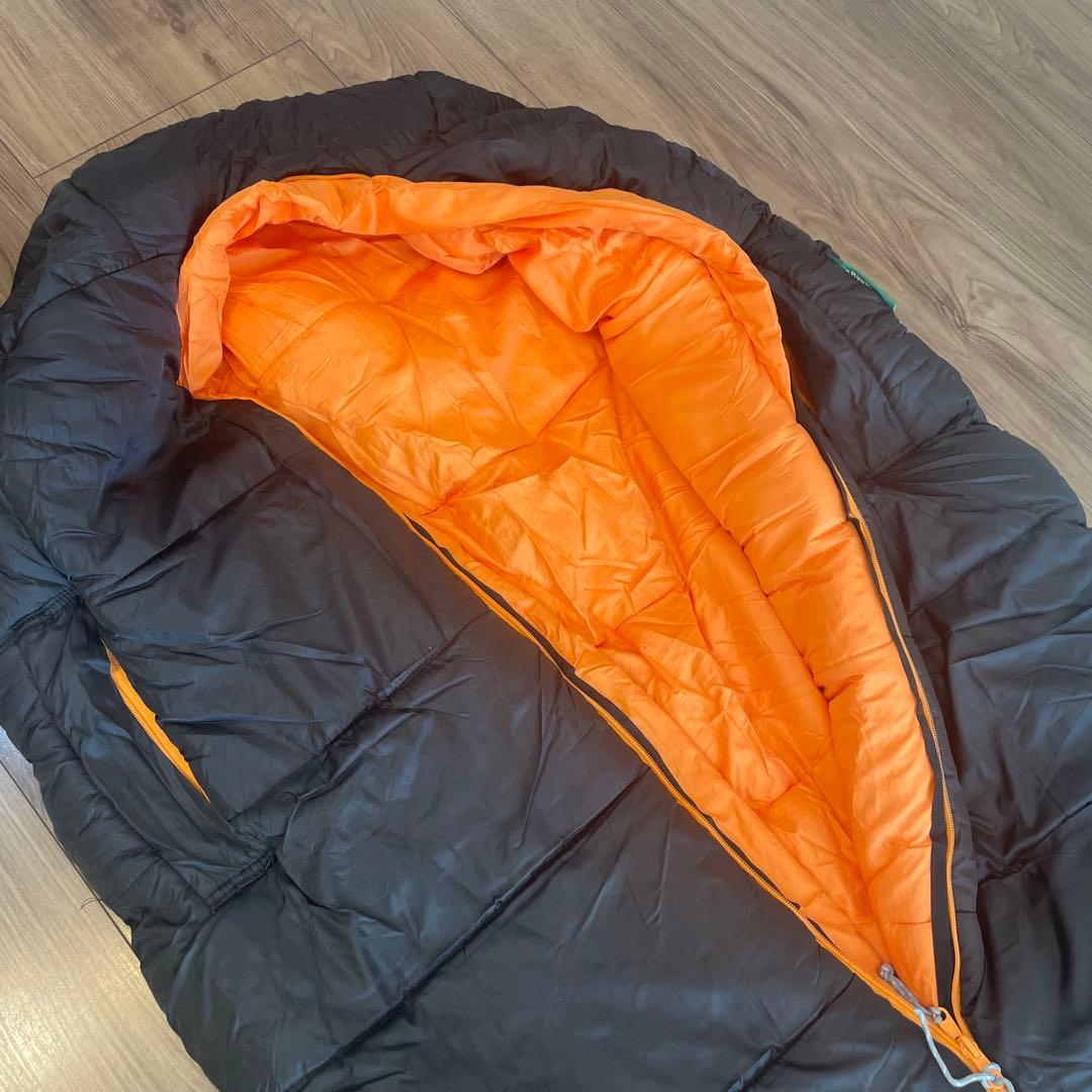 ベアーズロック　マミー型シュラフ　-34度