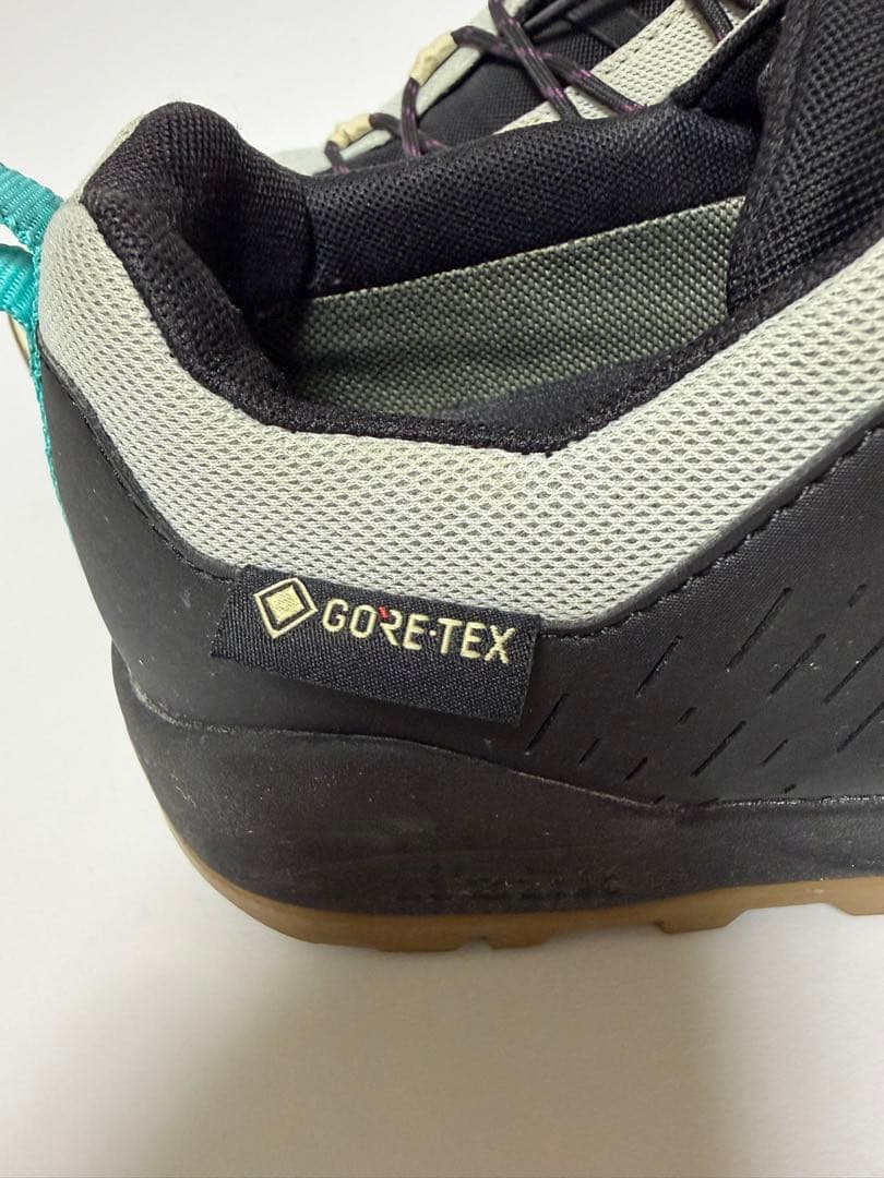 フィジーク　シューズ　サイズ43 ゴアテックス