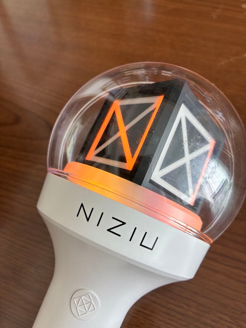 NiziU ペンライト LIGHT STICK