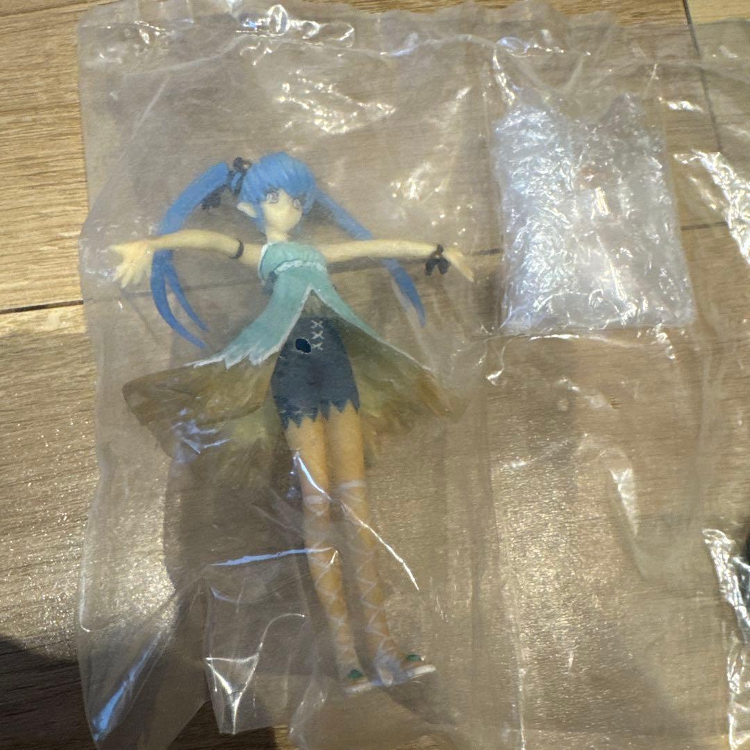 キャラクター　フィギュア