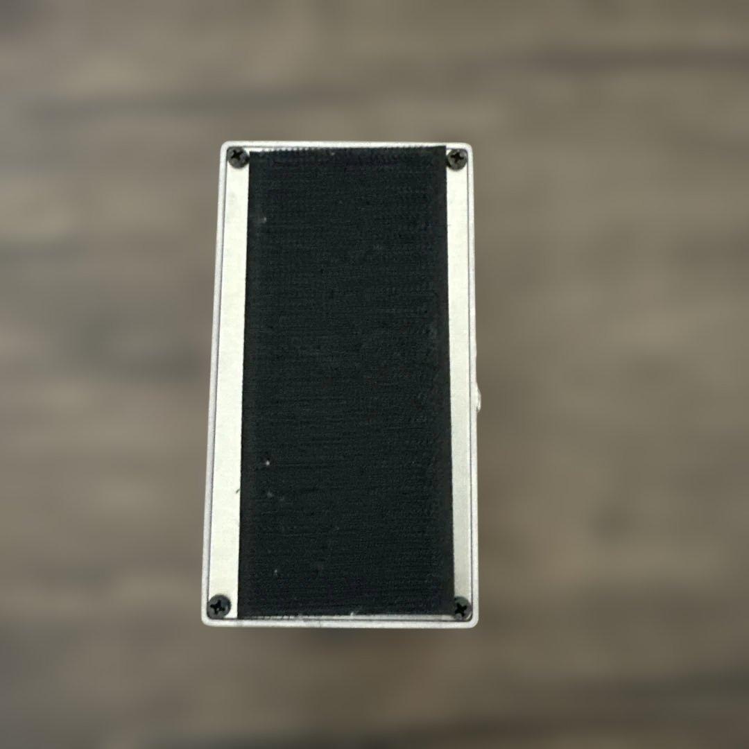 BOSS DM-2w ディレイエフェクター　※背面パーツ変更あり