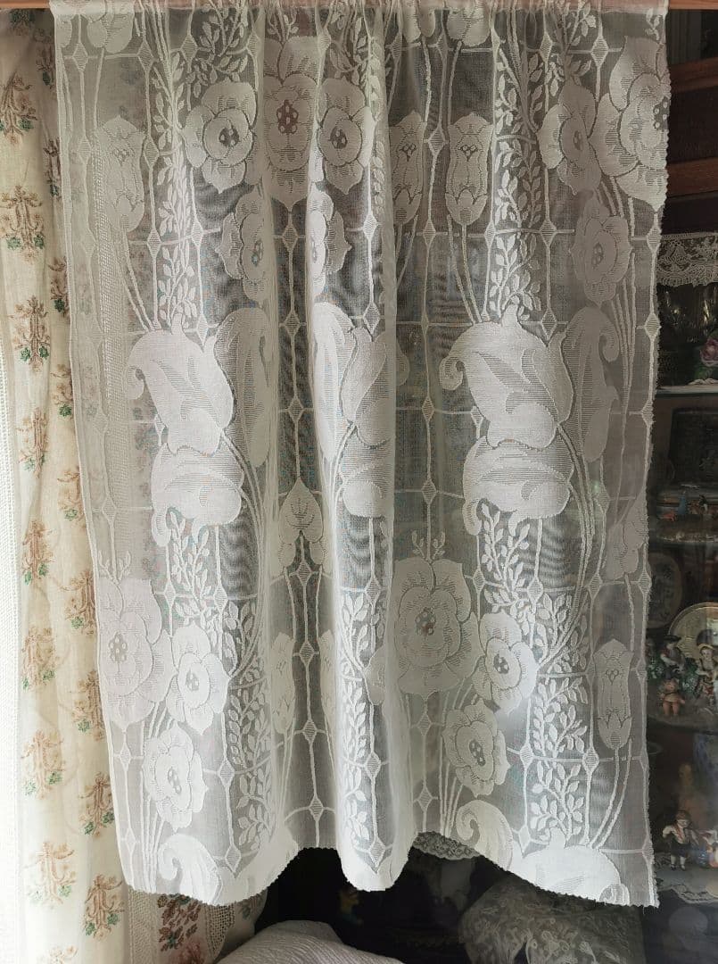 アンティーク マドラスレース アールヌーヴォー花紋 格子枠 カーテンパネルクロス