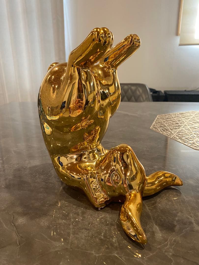 貯金箱　うさぎ　ゴールド