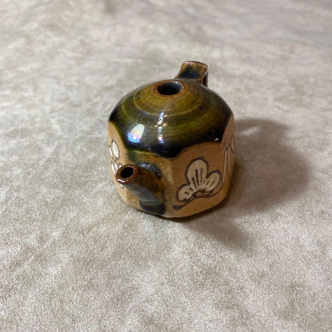 織部書道水差し、水滴