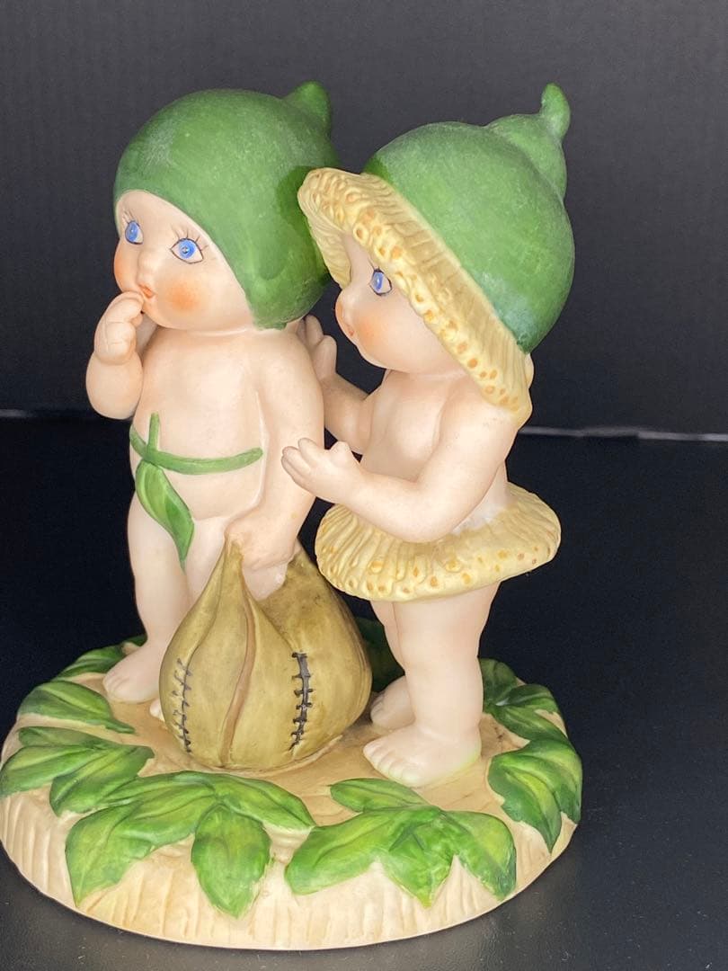 メイ・ギブス・ガムナッツ・ベイビーズ磁器像AUSTRALIA