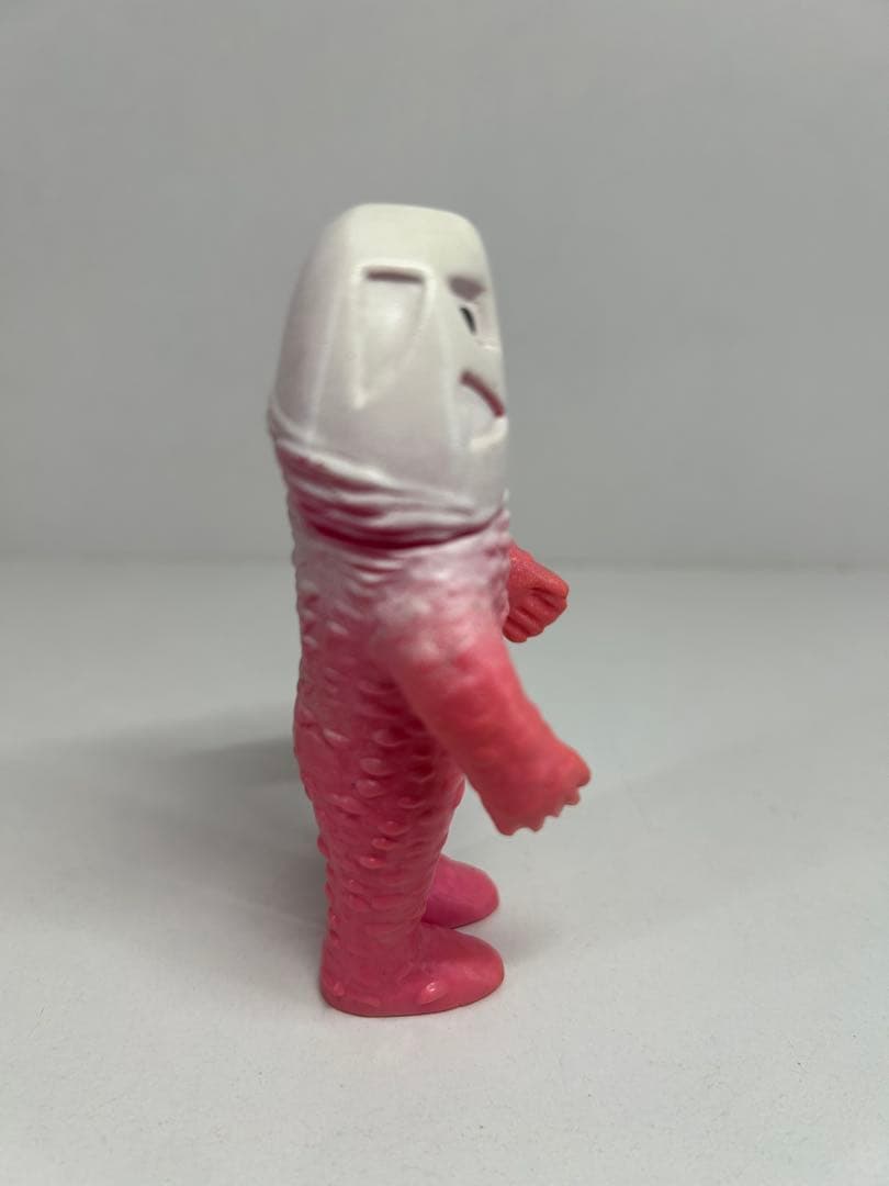 B*B様 ブルマァク　ザラブ星人　ミニサイズ　当時物　ソフビ ミニ　ピンク