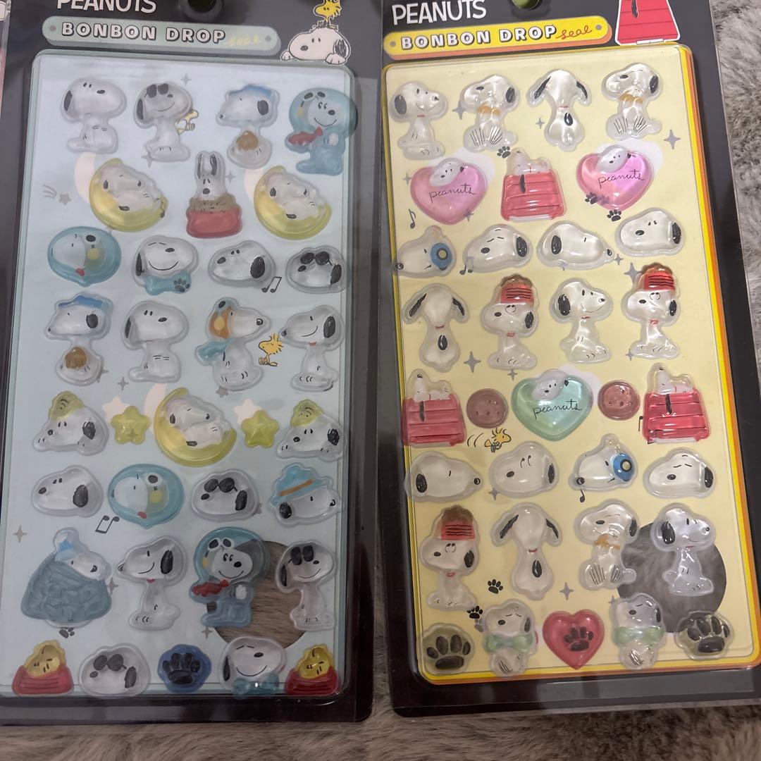 PEANUTS スヌーピーキャラクターシールセット　18シート