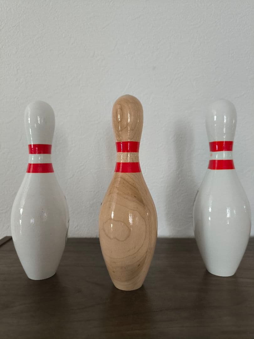 三上彩奈　直筆サイン入り　ボウリングピン 3本セット