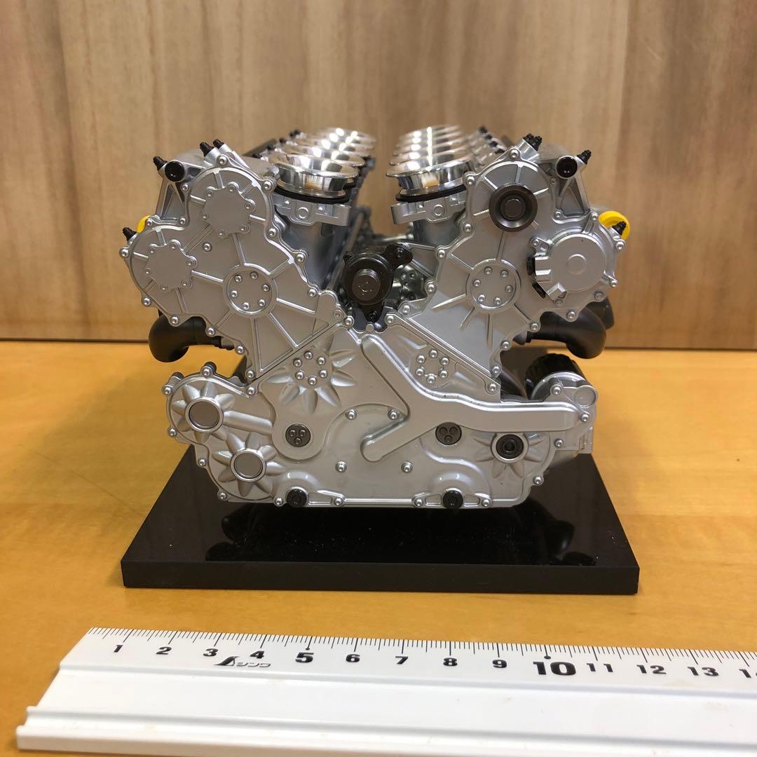 Renault F1エンジン ディスプレイモデル