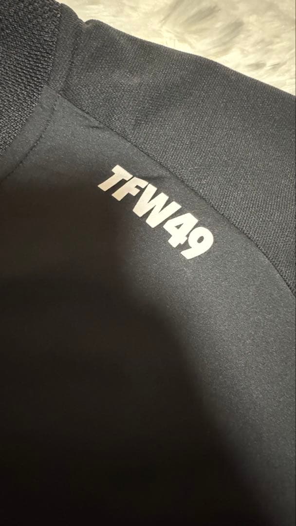 TFW49 ブラック XL ポロシャツ