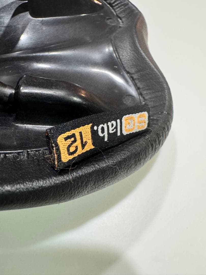 SQlab(エスキューラブ) サドル CARBON 美品！