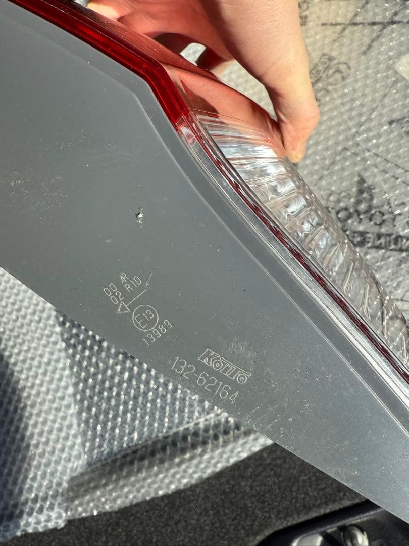 ホンダ　ヴェゼル　RU1 2 3 4 テールランプ　リアゲート　左右　セット