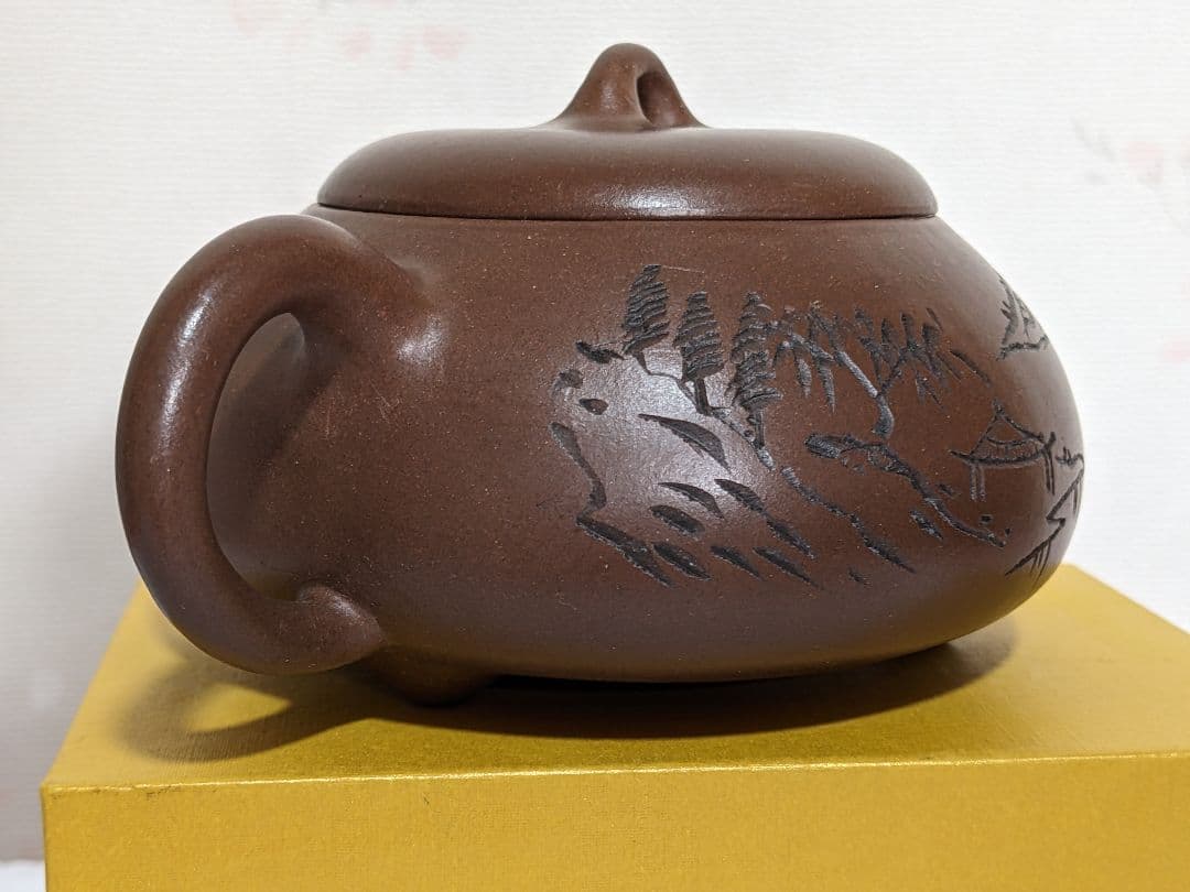 ♦中国？宜興窯 梨地 石瓢壺 漢詩 山水図 篦彫り茶壺 タタラ造り 骨董品