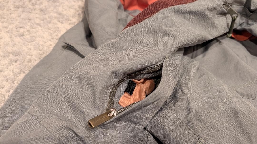 【美品・5回未満】Burton バートン スノボウェア ジャケット レディースS