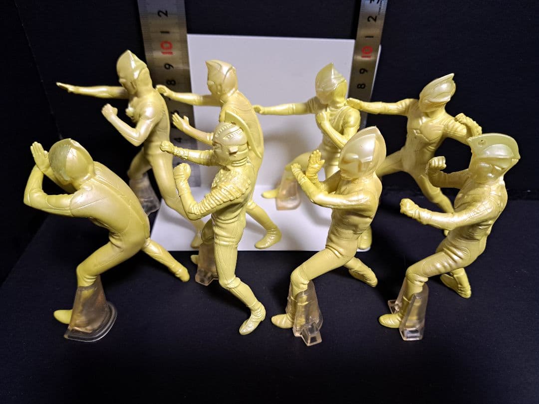 バンダイHDM創絶「超ウルトラ8兄弟」ノーマル・グリッター16体セット