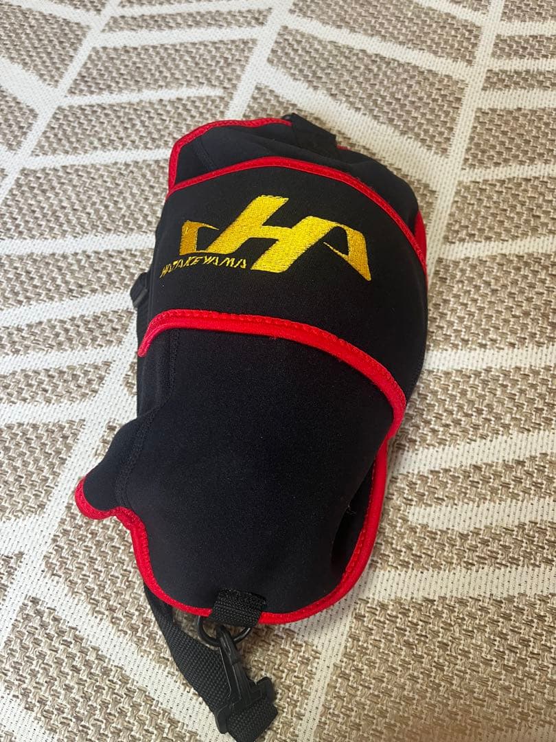 ハタケヤマ 硬式野球グローブ 黒/ピンクライン グラブホルダー付き