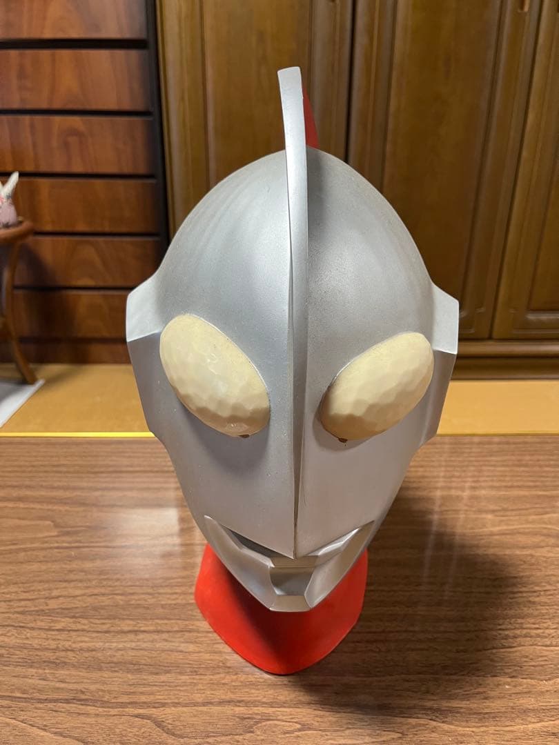 ウルトラマン 1/1 レプリカマスク 頭部 置物　飾り　レア　フィギュア