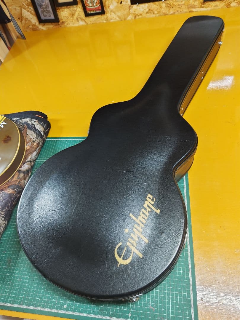 エピフォン　Epiphone　ES-333 tom delonge