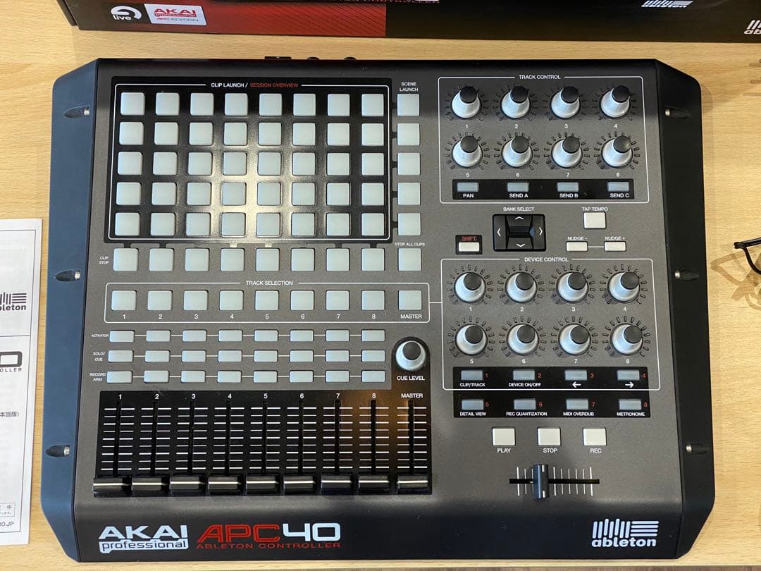AKAI Professional APC40 パフォーマンスコントローラー