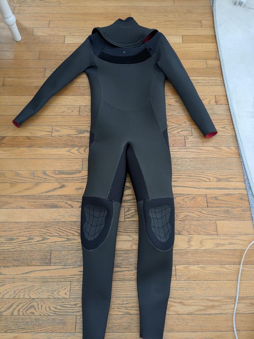 5x3mm セミドライウェットスーツ 高級ノンジップ仕様　日本XL　新品　メンズ