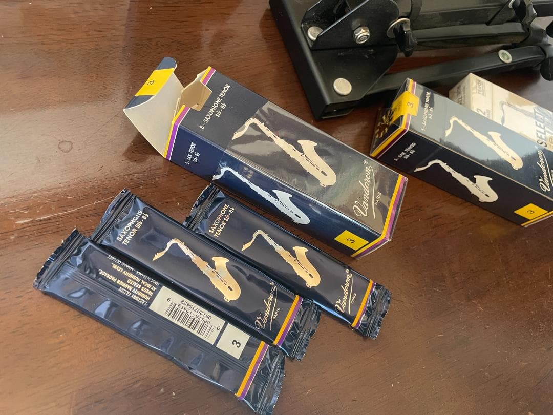 テナーサックス 用品（スタンド、マウスピース、リード） ばら売り不可