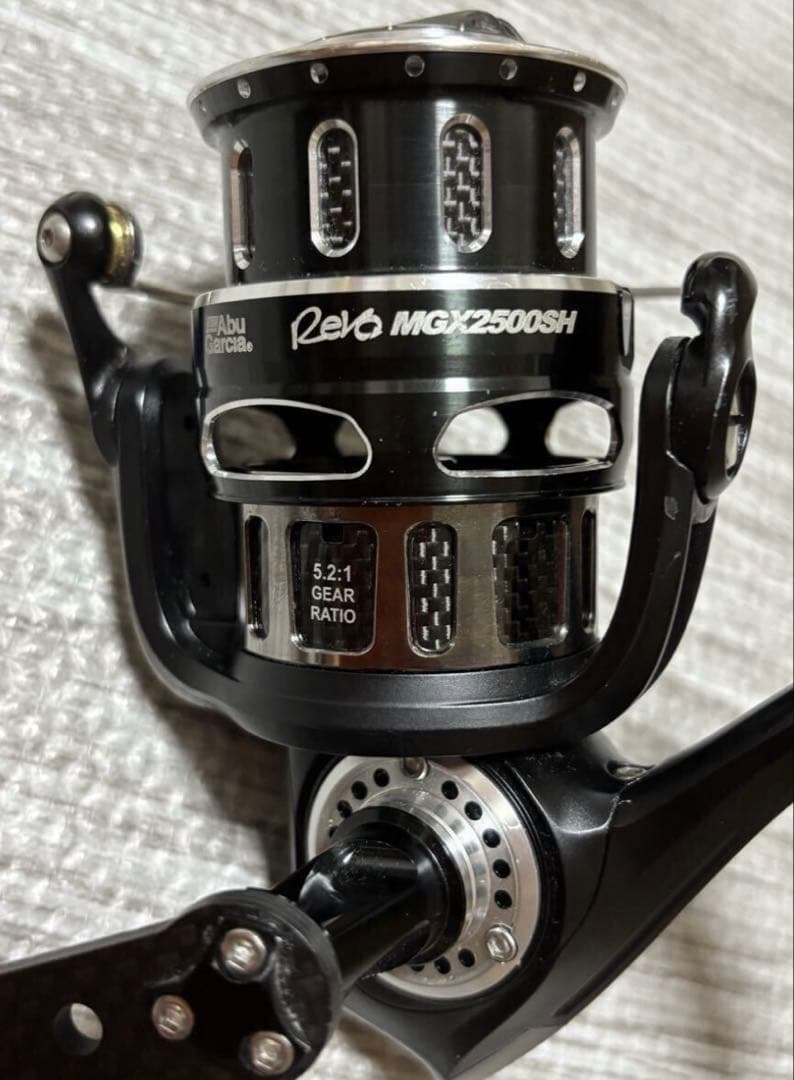 Abu Garcia Revo MGX 2500S アブガルシア レボ